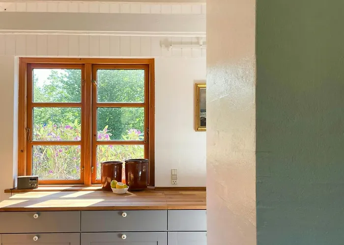 Idyllic Thatched Near Udsholt Græsted