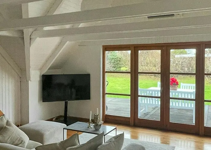 Nyaraló Idyllic Thatched Near Udsholt Græsted