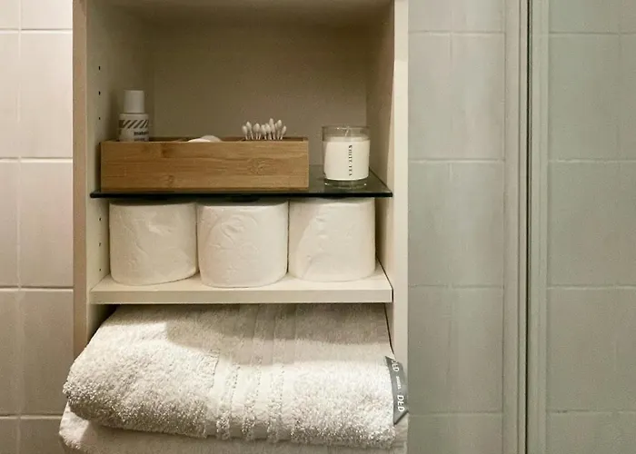 Nyaraló Idyllic Thatched Near Udsholt Græsted