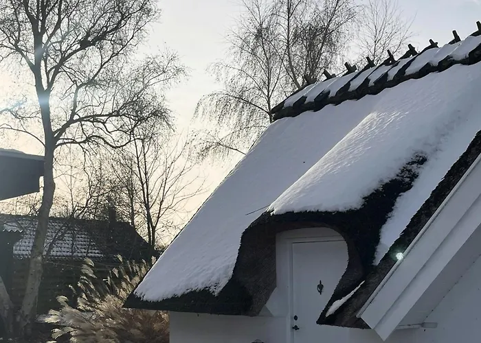 Idyllic Thatched Near Udsholt 別荘 *